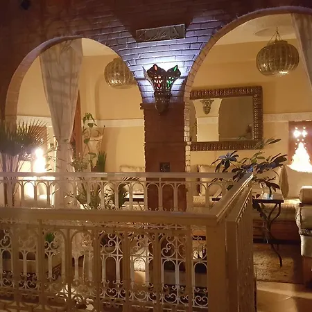 Riad Johnboy-3